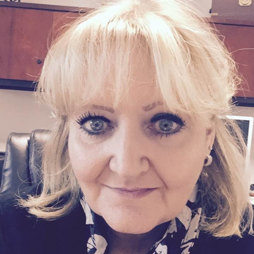 Meet your Posher, Sharon